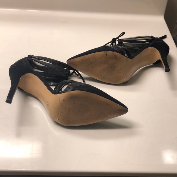 💜💜SOLD💜💜 Zara black suede cut out pumps - Picture 5 of 6